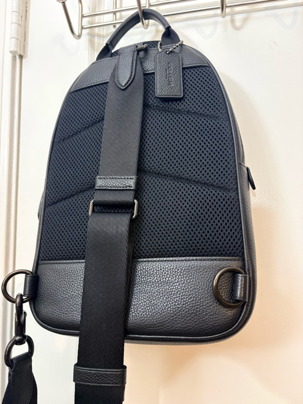 Coach Charter Pack Black Pebble Leather Sling (CP162) - Excellent - Picture 7 of 14